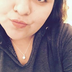 Meet your Posher, Monica